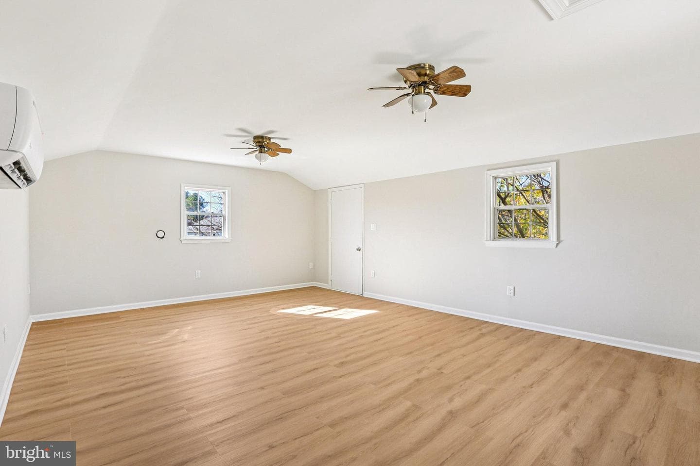 10571 Scaggsville Road photo 40