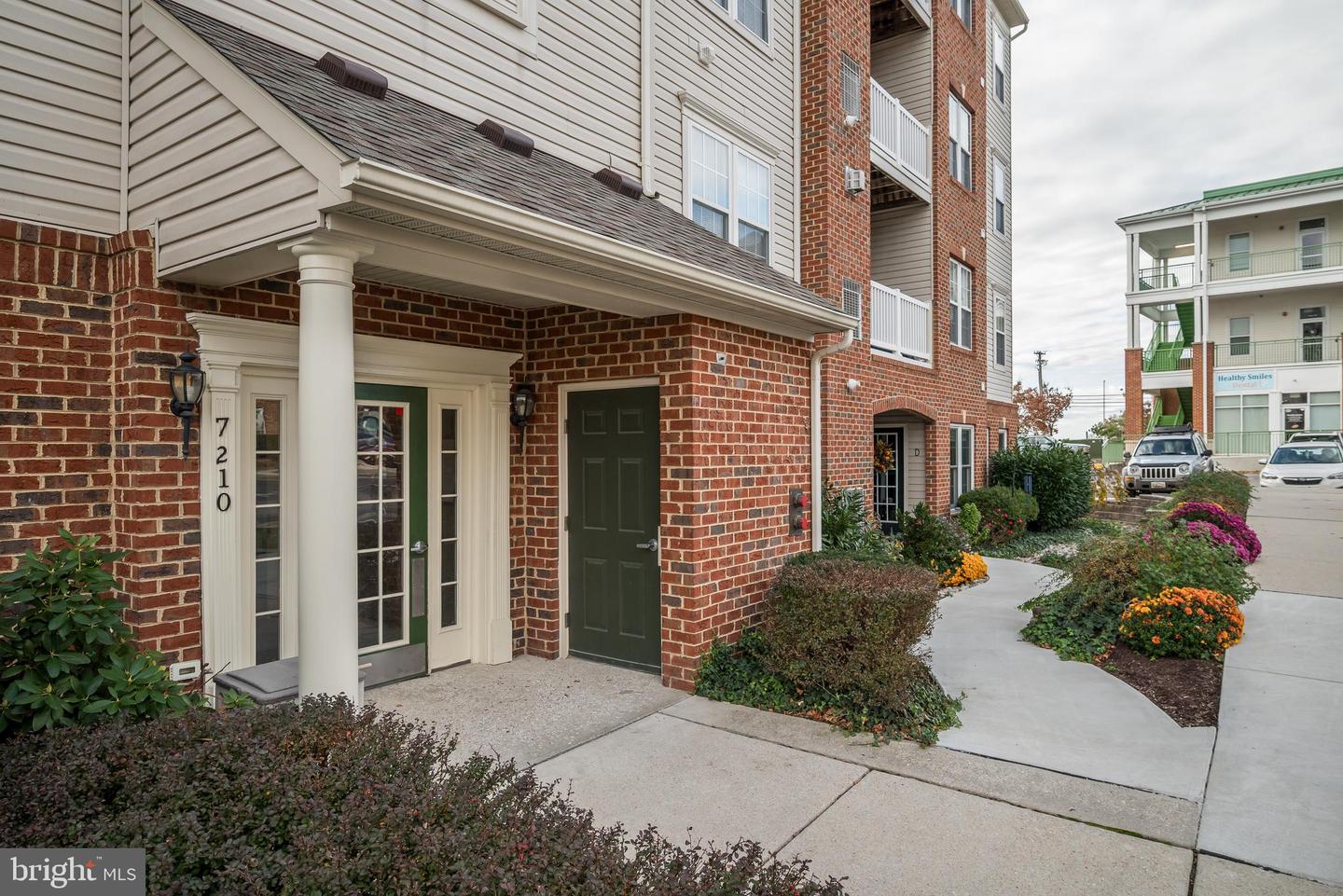 7210 Darby Downs #f photo 2
