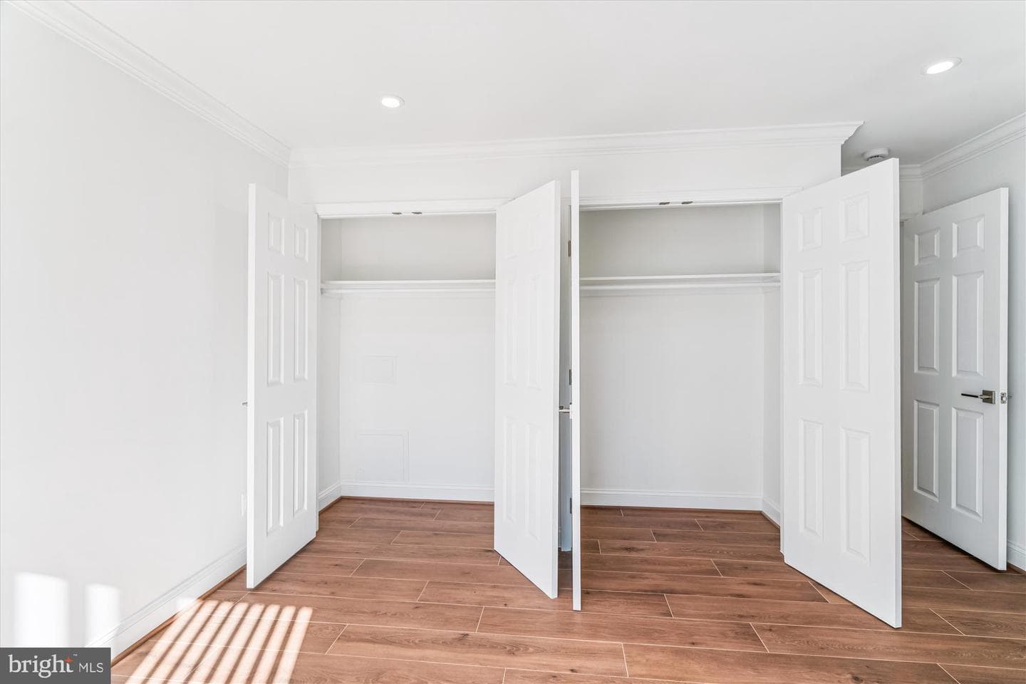 6097 Majors Lane #1 photo 20
