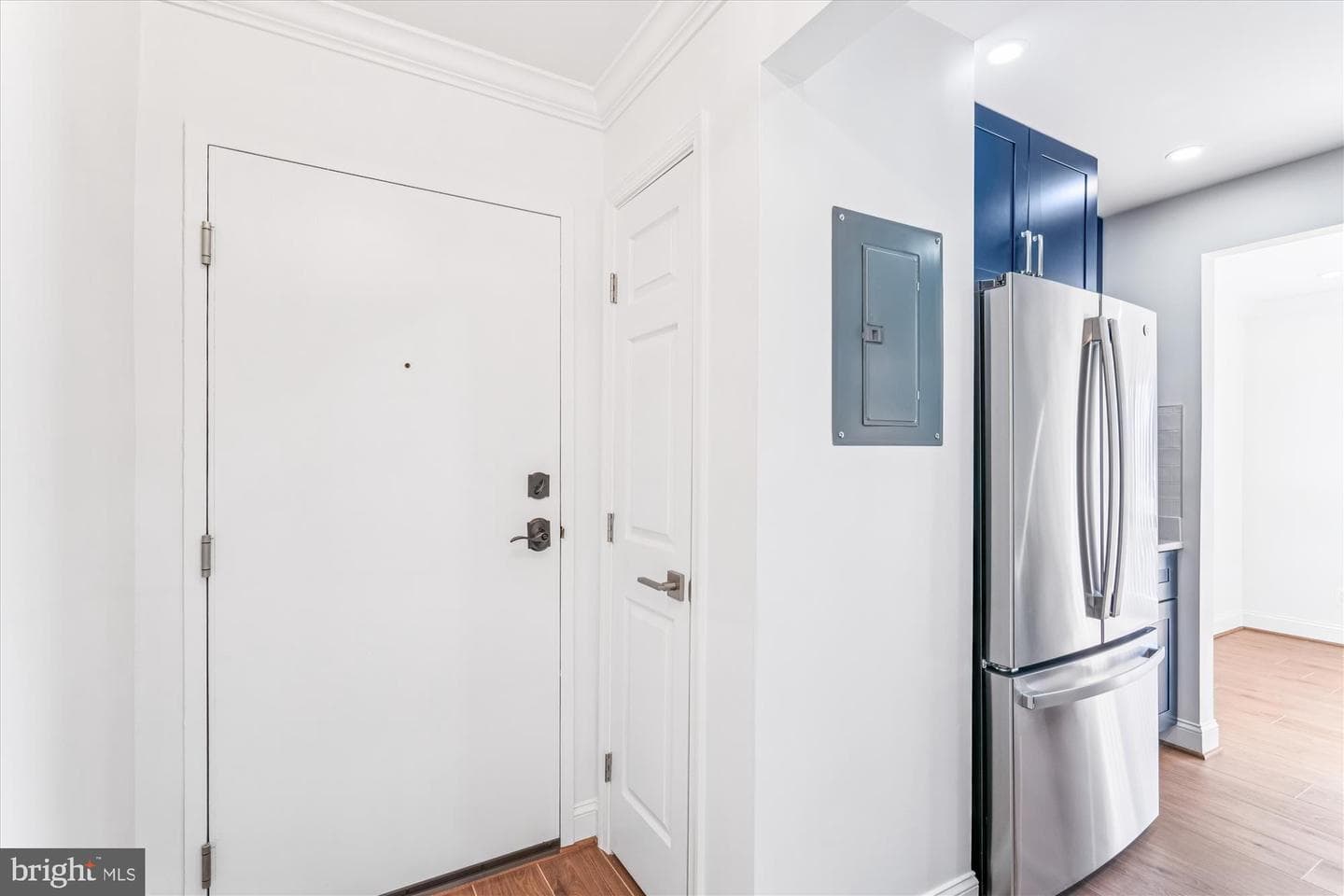 6097 Majors Lane #1 photo 3