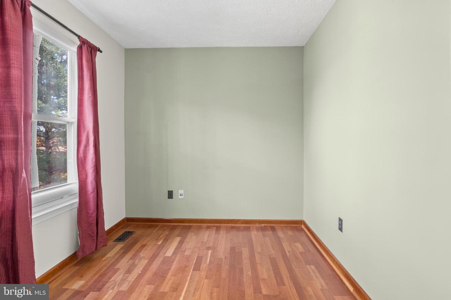 8005 Hillrise Court photo 27