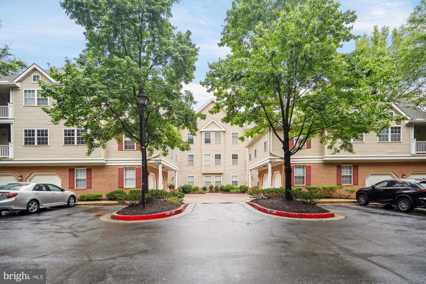 5832 Wyndham Circle #104 photo 26