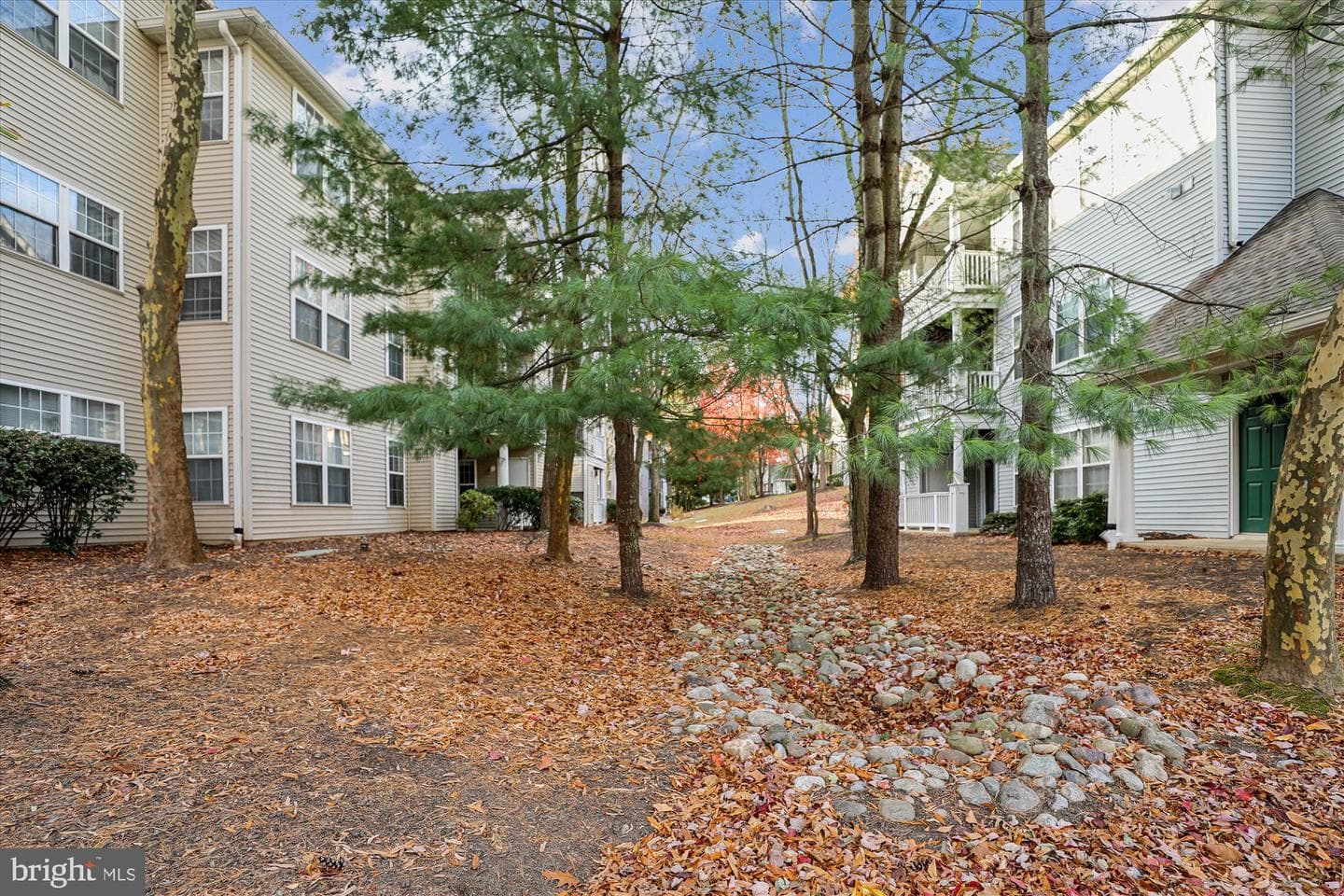 5832 Wyndham Circle #104 photo 28