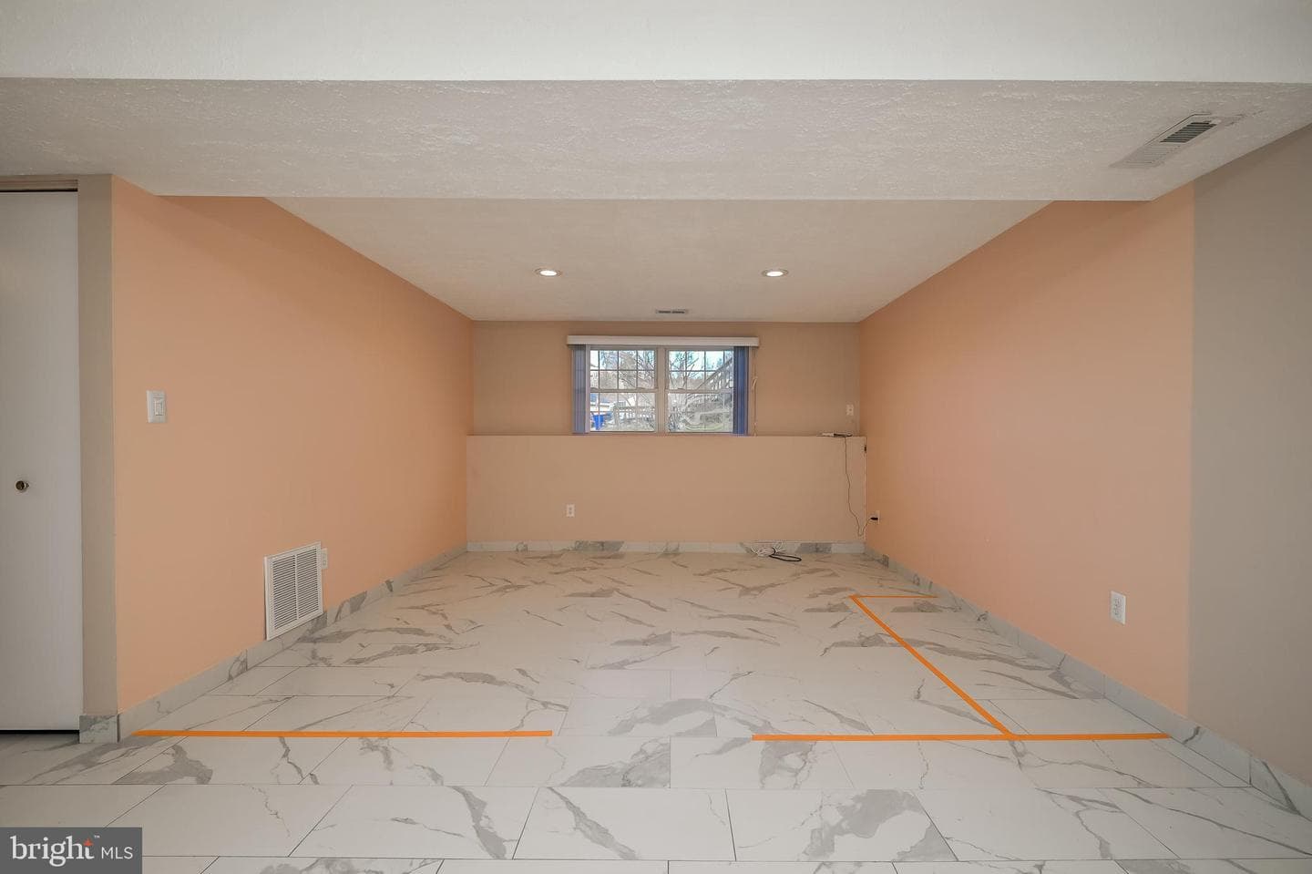 8252 Glen Court photo 21