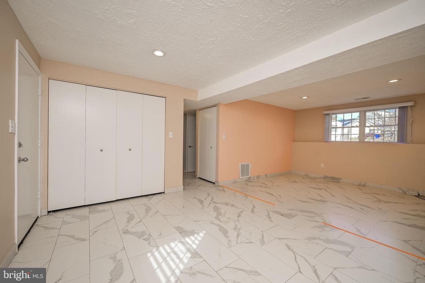 8252 Glen Court photo 23