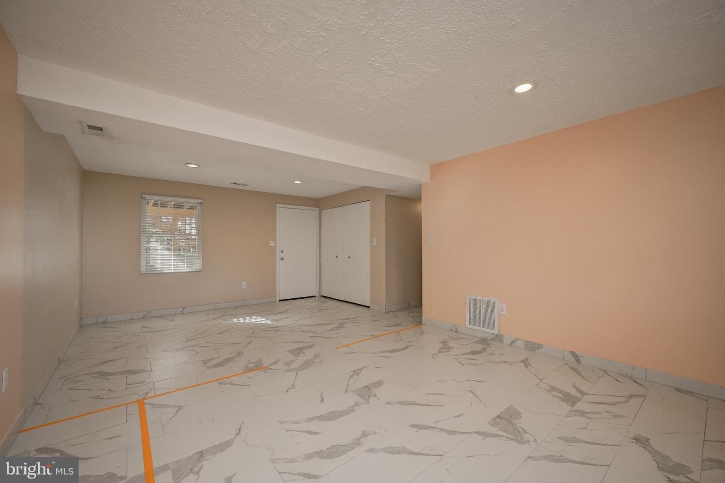 8252 Glen Court photo 27