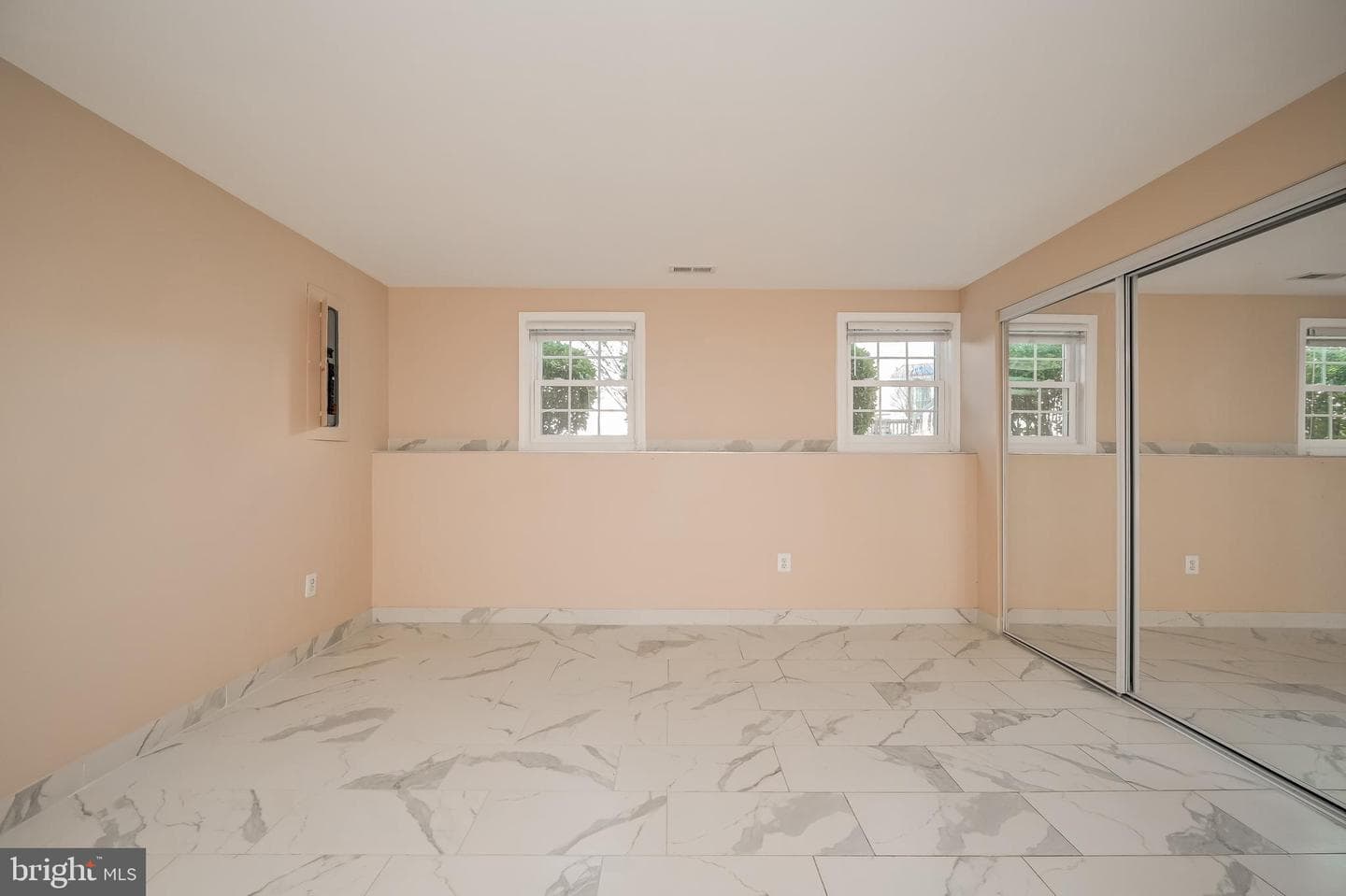 8252 Glen Court photo 30