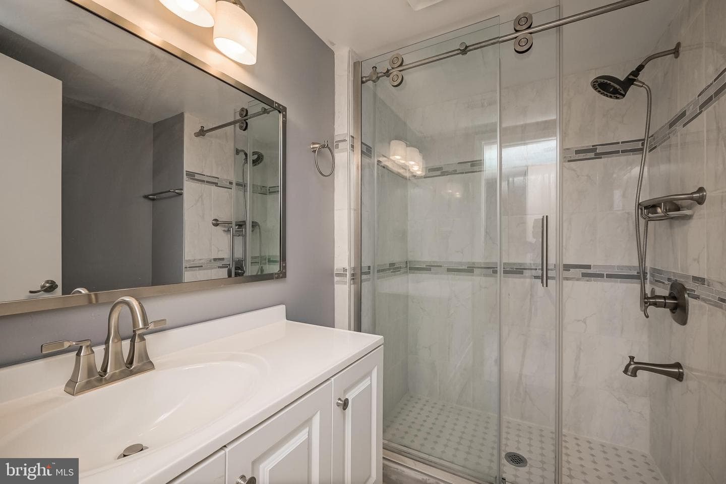 8252 Glen Court photo 39