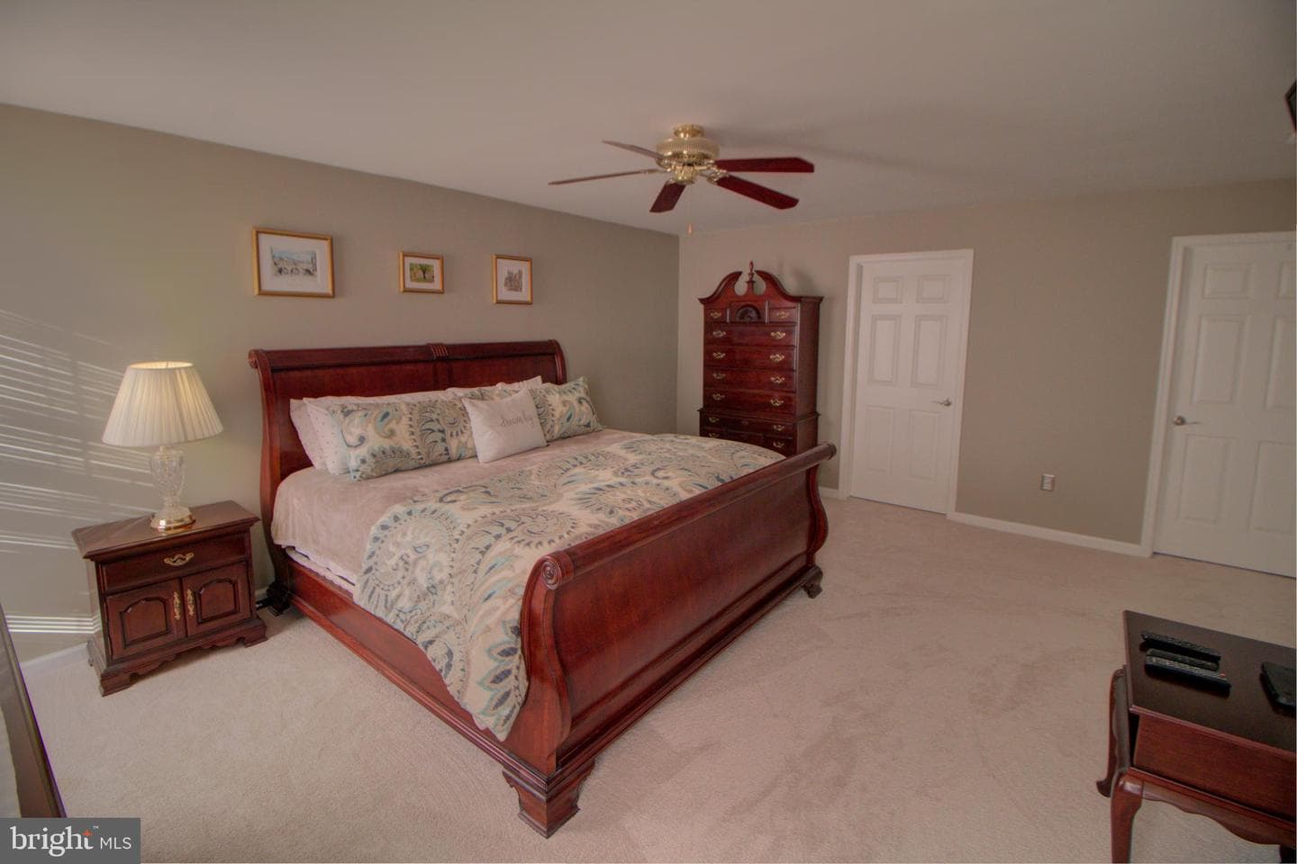 7030 Calvert Drive photo 20