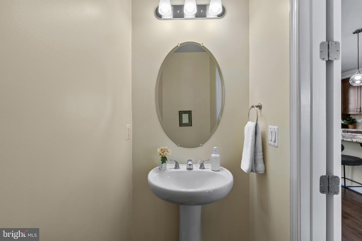7217 Barry Lane photo 7