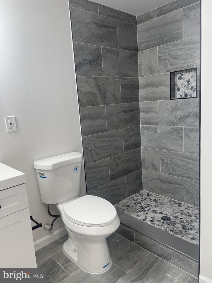 7927 Red Jacket Way photo 14