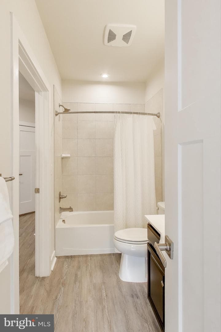 10020 Ruffian Way #E photo 24