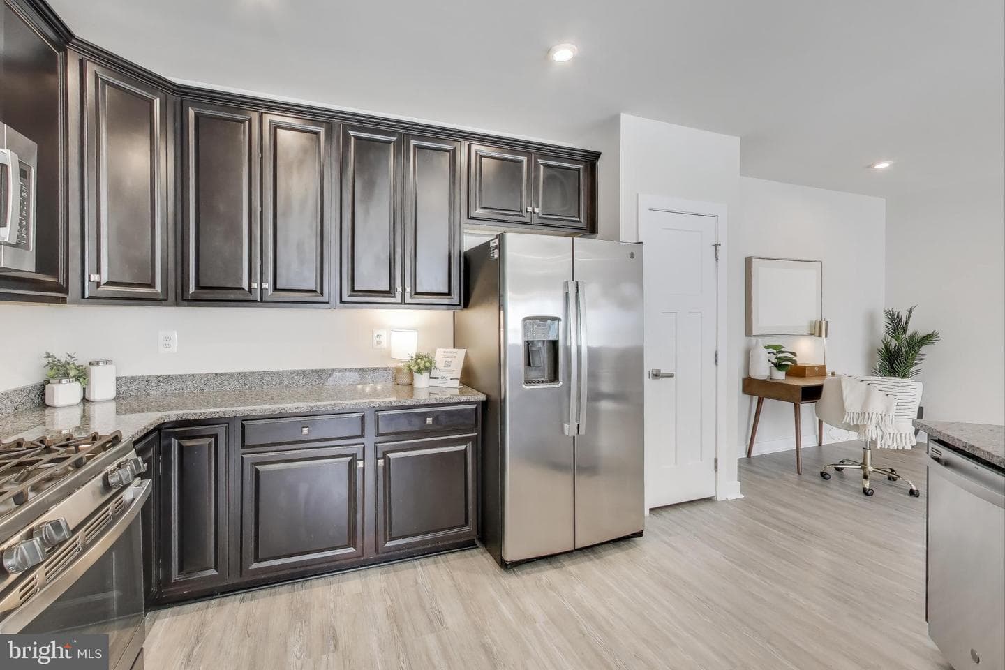 10020 Ruffian Way #E photo 5