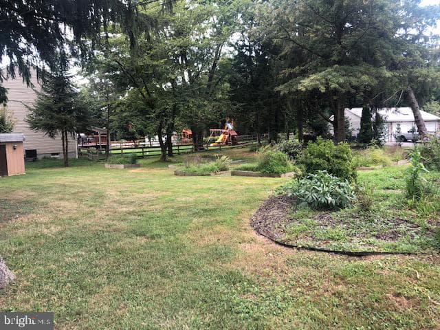9337 Millbrook Road photo 32