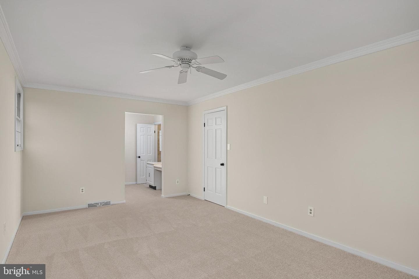 5454 Crowflock Court photo 12