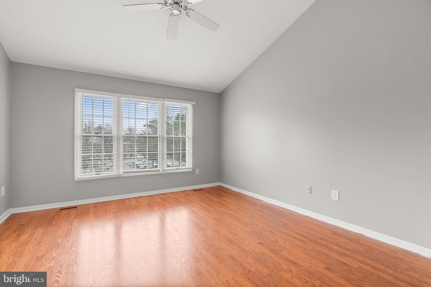 9339 Kendal Circle photo 13