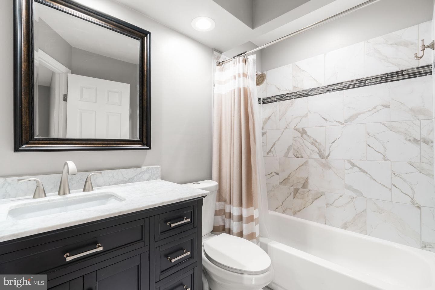 9339 Kendal Circle photo 16