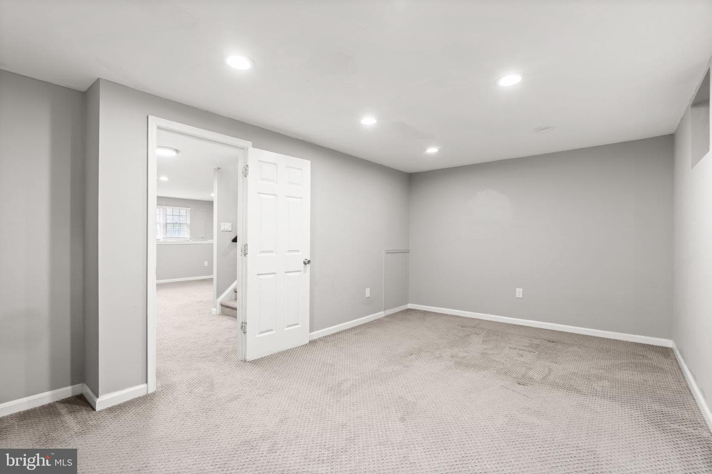 9339 Kendal Circle photo 22