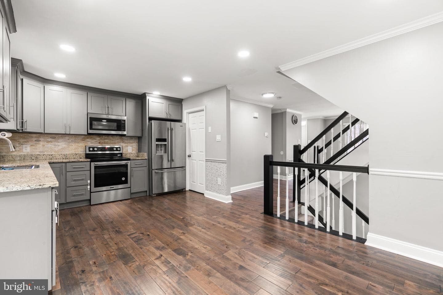 9339 Kendal Circle photo 4