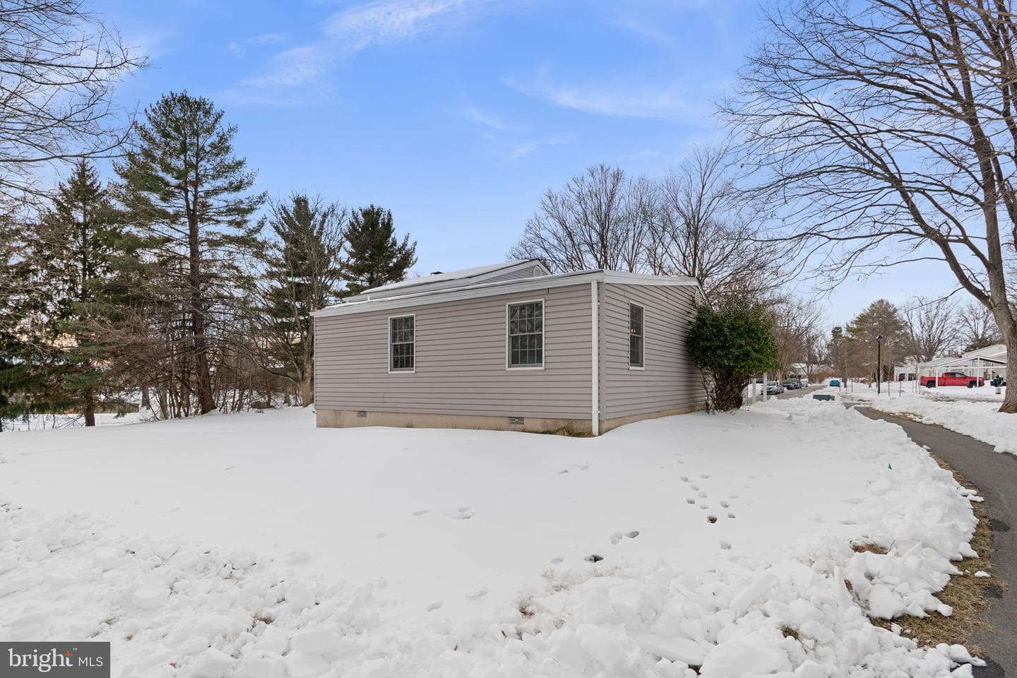 6878 Happyheart Lane photo 29