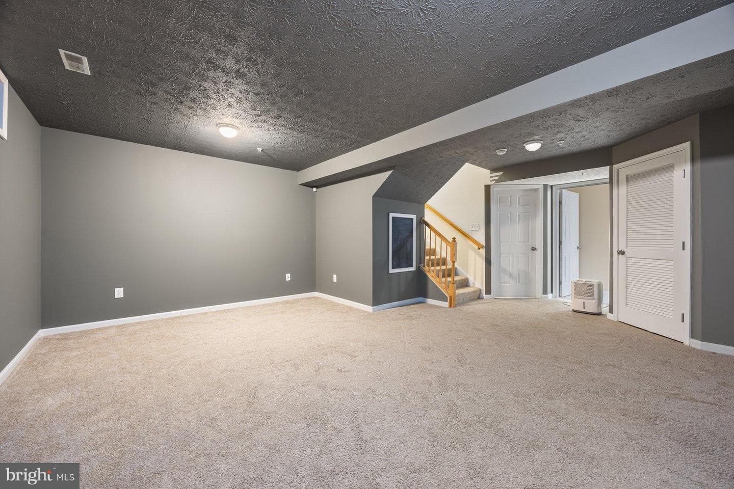9519 Oakhurst Drive photo 33