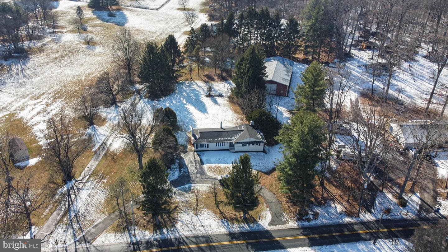 13809 Triadelphia Mill Road photo 2