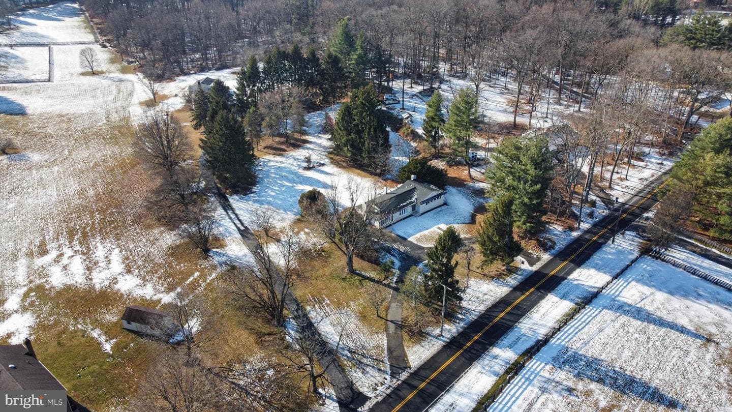 13809 Triadelphia Mill Road photo 3