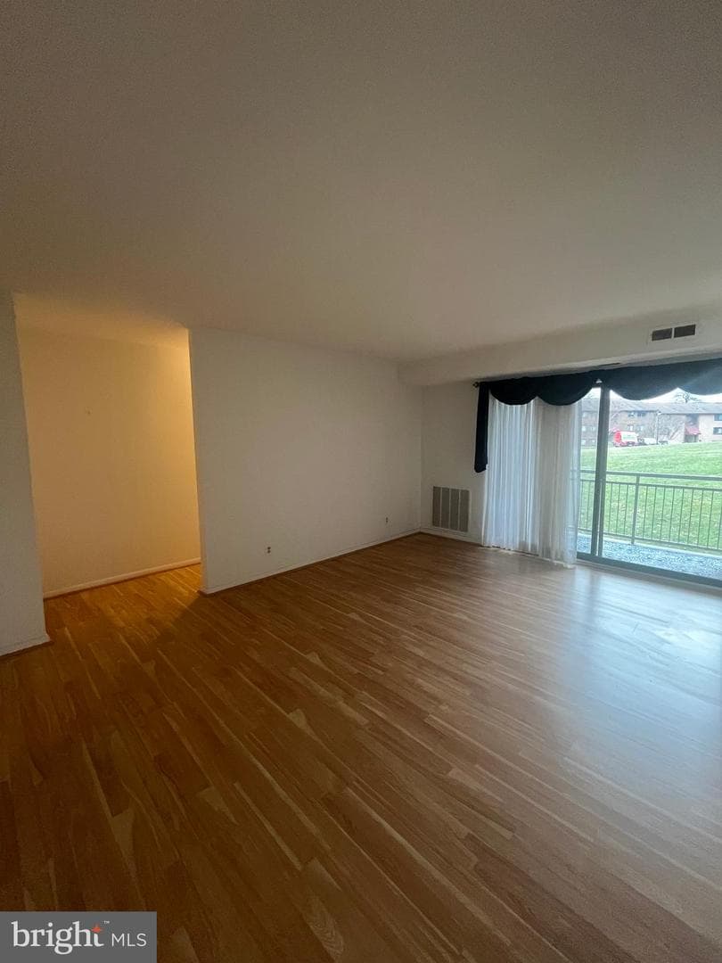 6079 Majors Lane #6 M6 photo 10
