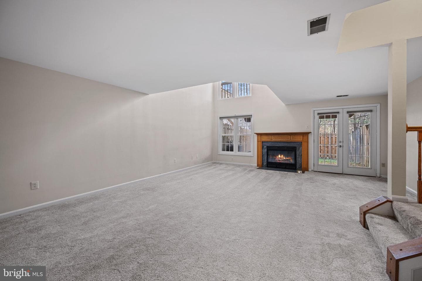 6240 Manchester Way photo 18