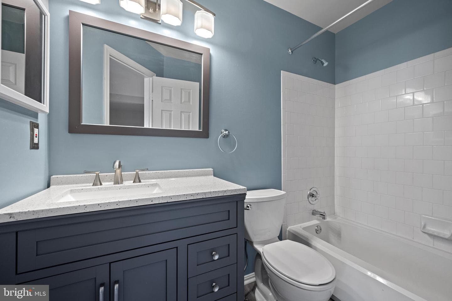 6240 Manchester Way photo 34