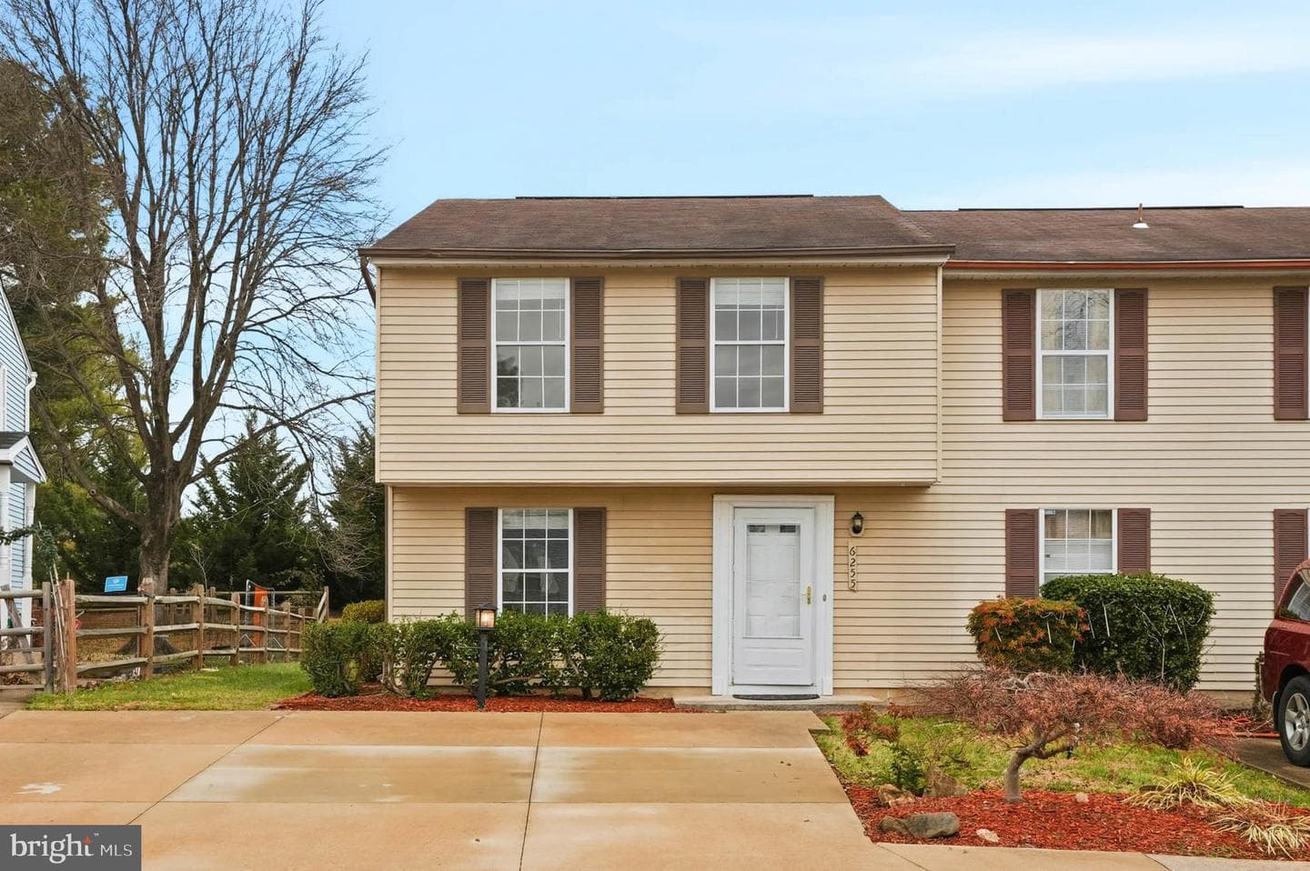 6255 Blue Dart Place photo 2