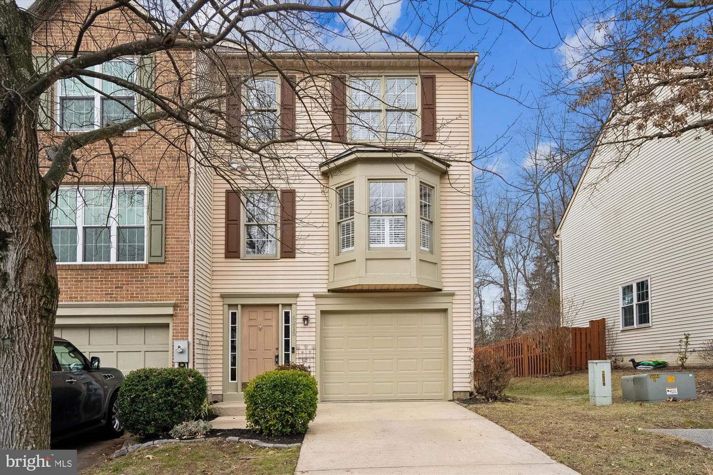6215 Stratford Court photo 2