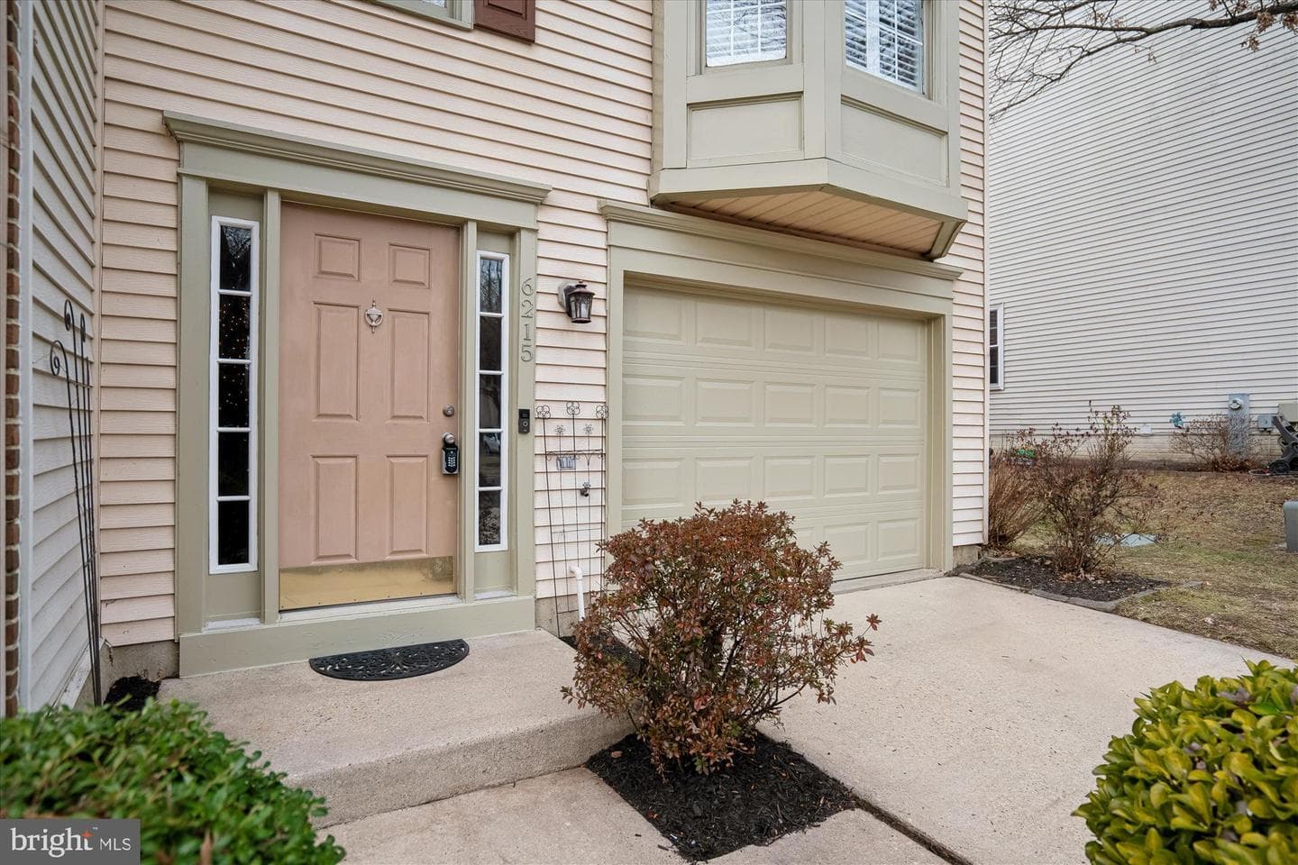 6215 Stratford Court photo 4
