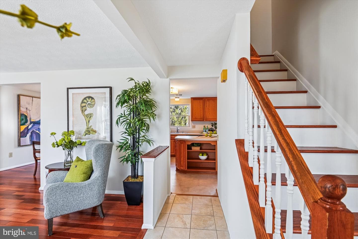 6887 Garland Lane photo 4