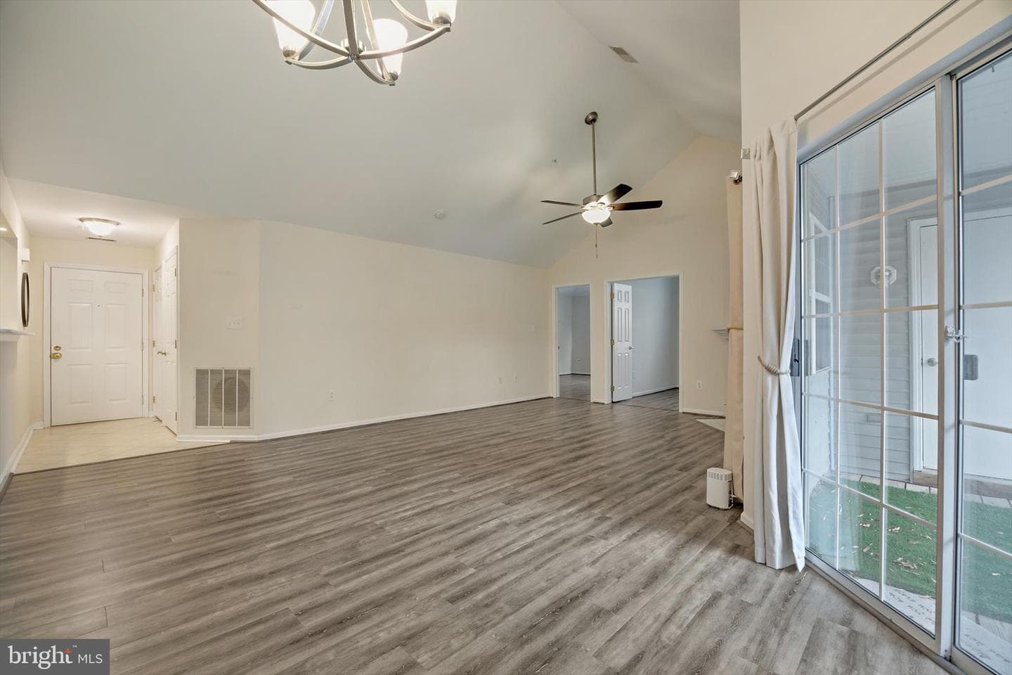 5839 Wyndham Circle #305 photo 10