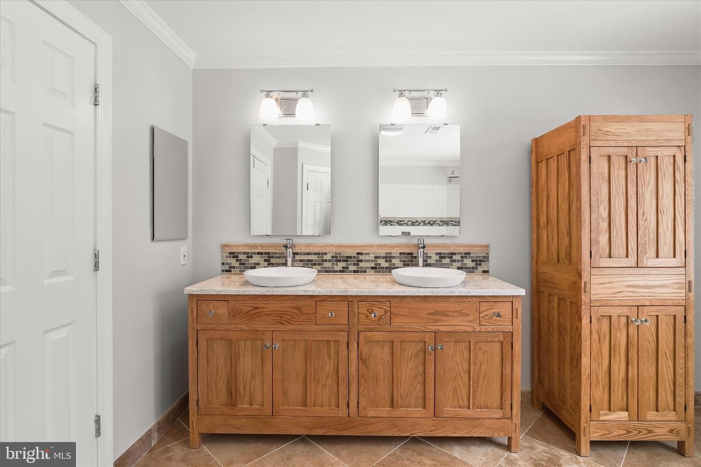 6831 Caravan Court photo 32