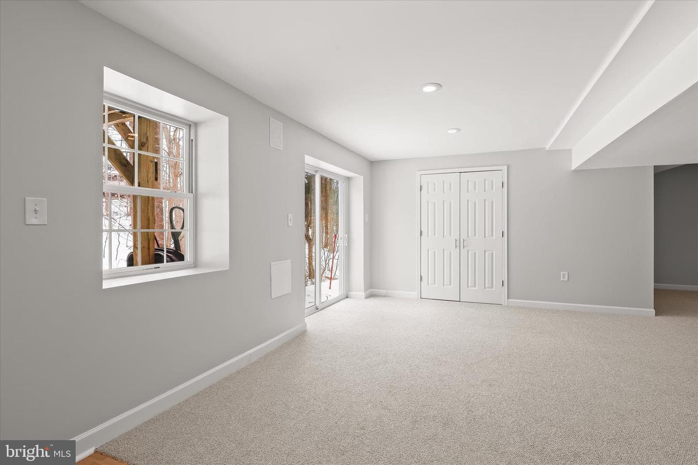 6831 Caravan Court photo 44