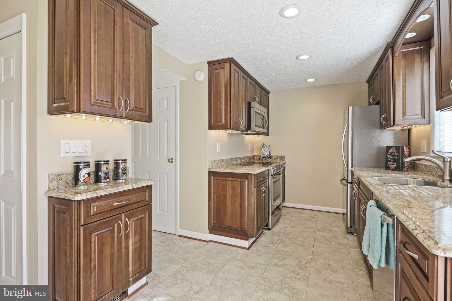 10747 Glen Hannah Drive photo 11