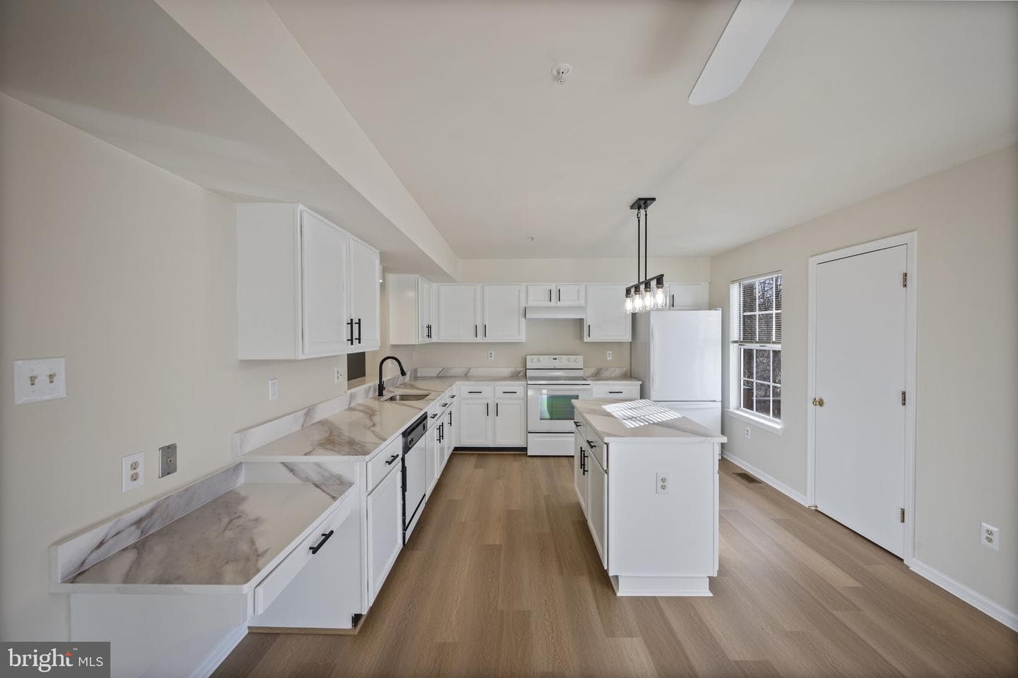 12227 Sleepy Horse Lane S photo 5