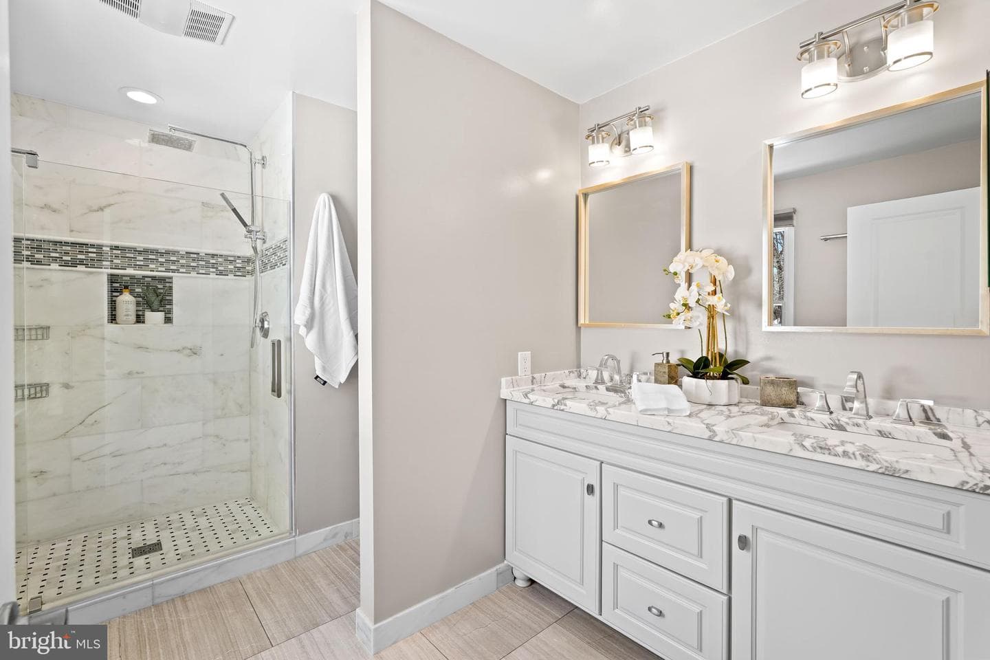 3220 Woodstream Lane photo 34