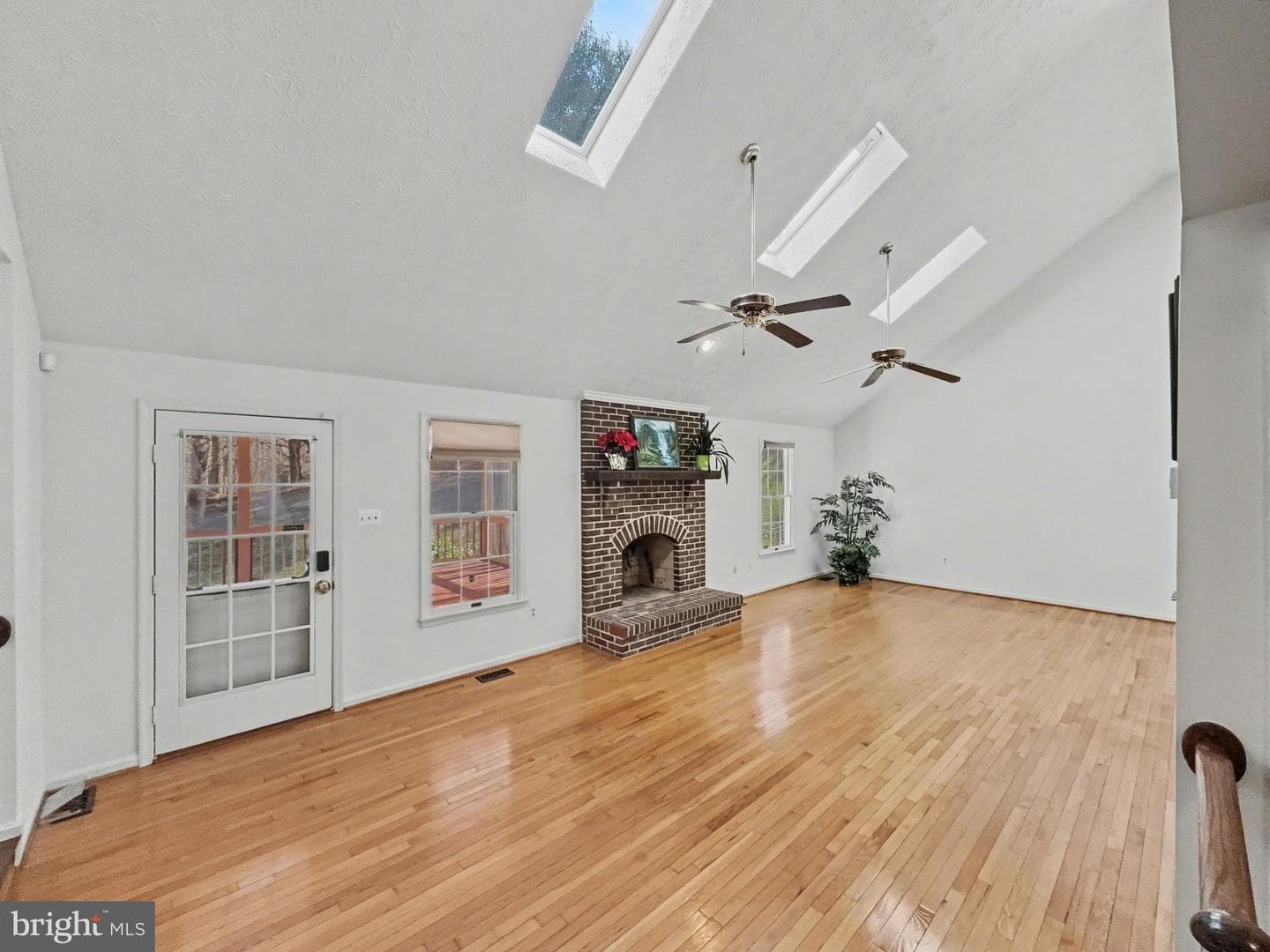 3823 Grosvenor Drive photo 22