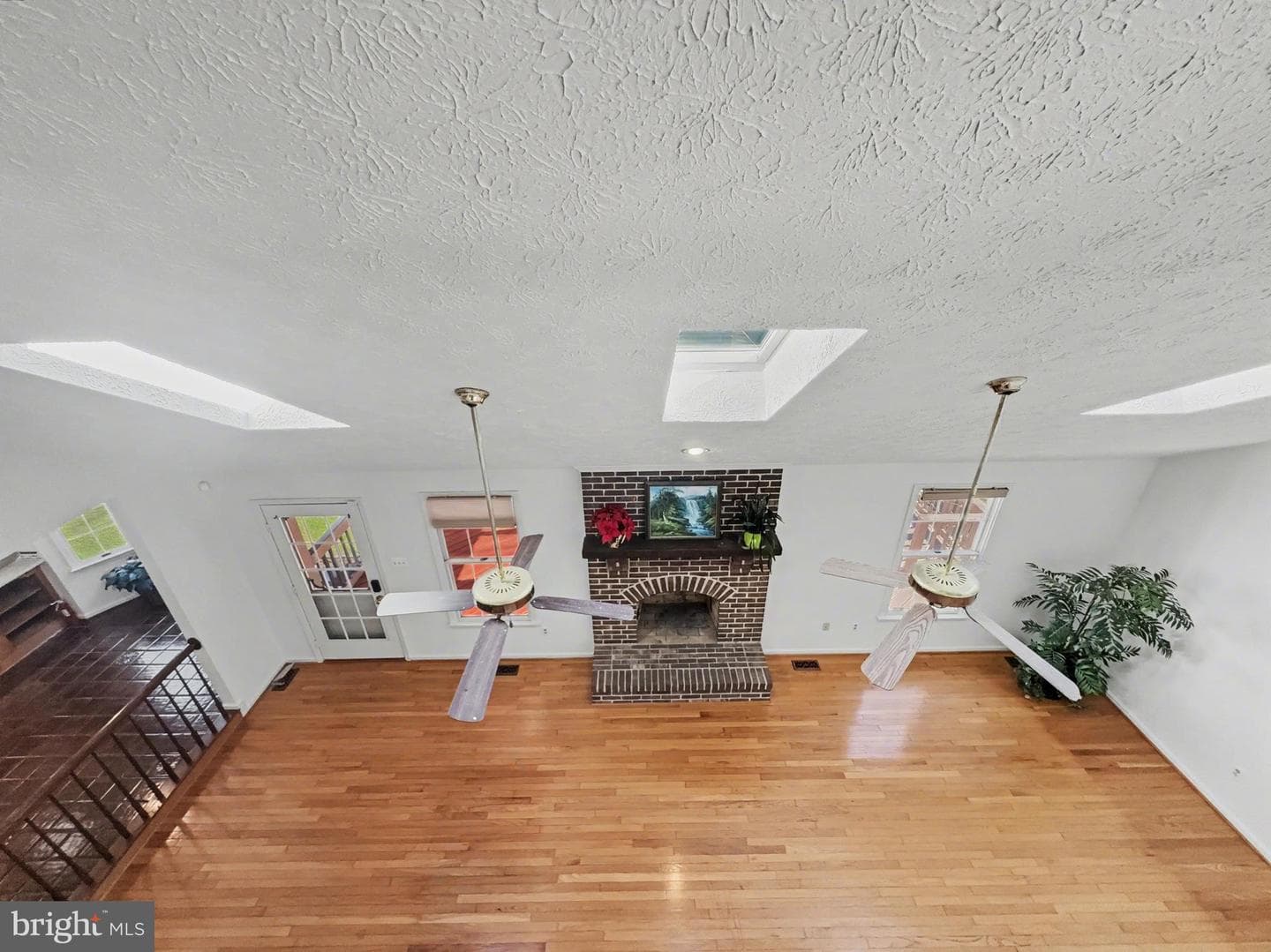 3823 Grosvenor Drive photo 23