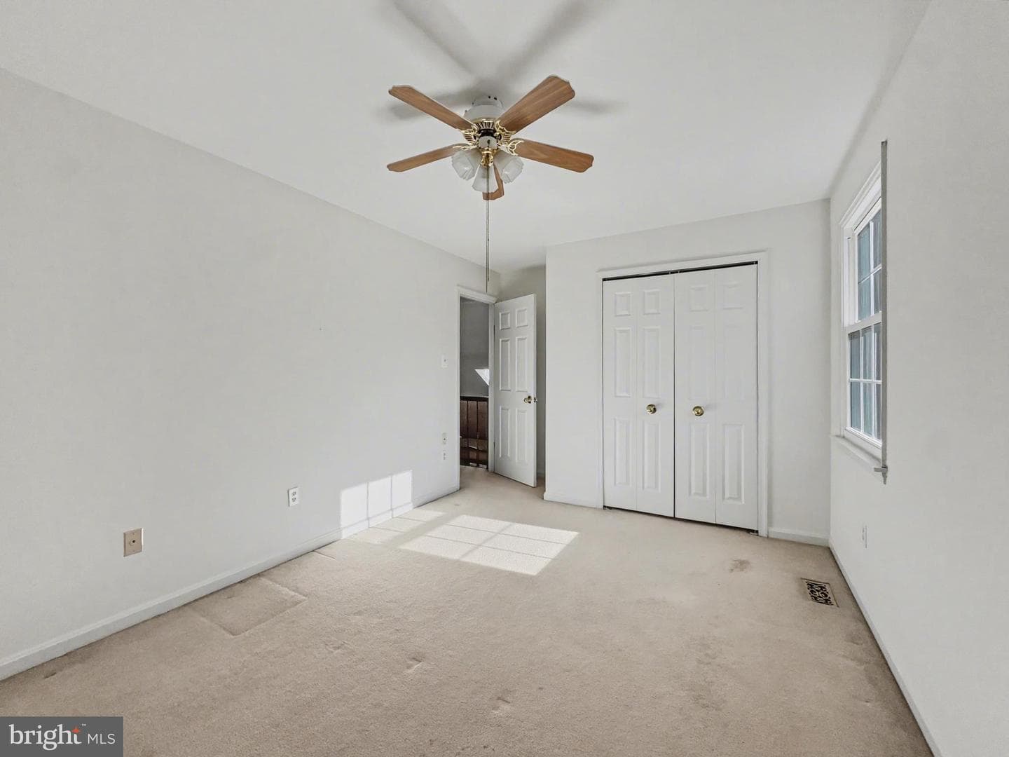 3823 Grosvenor Drive photo 28
