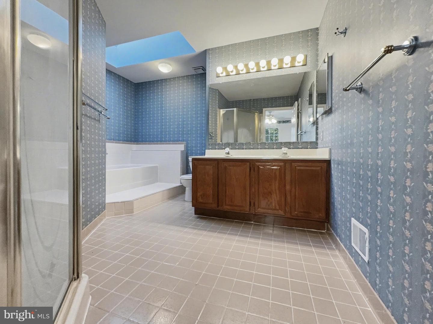 3823 Grosvenor Drive photo 34