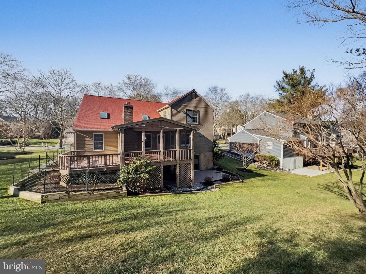 3823 Grosvenor Drive photo 43