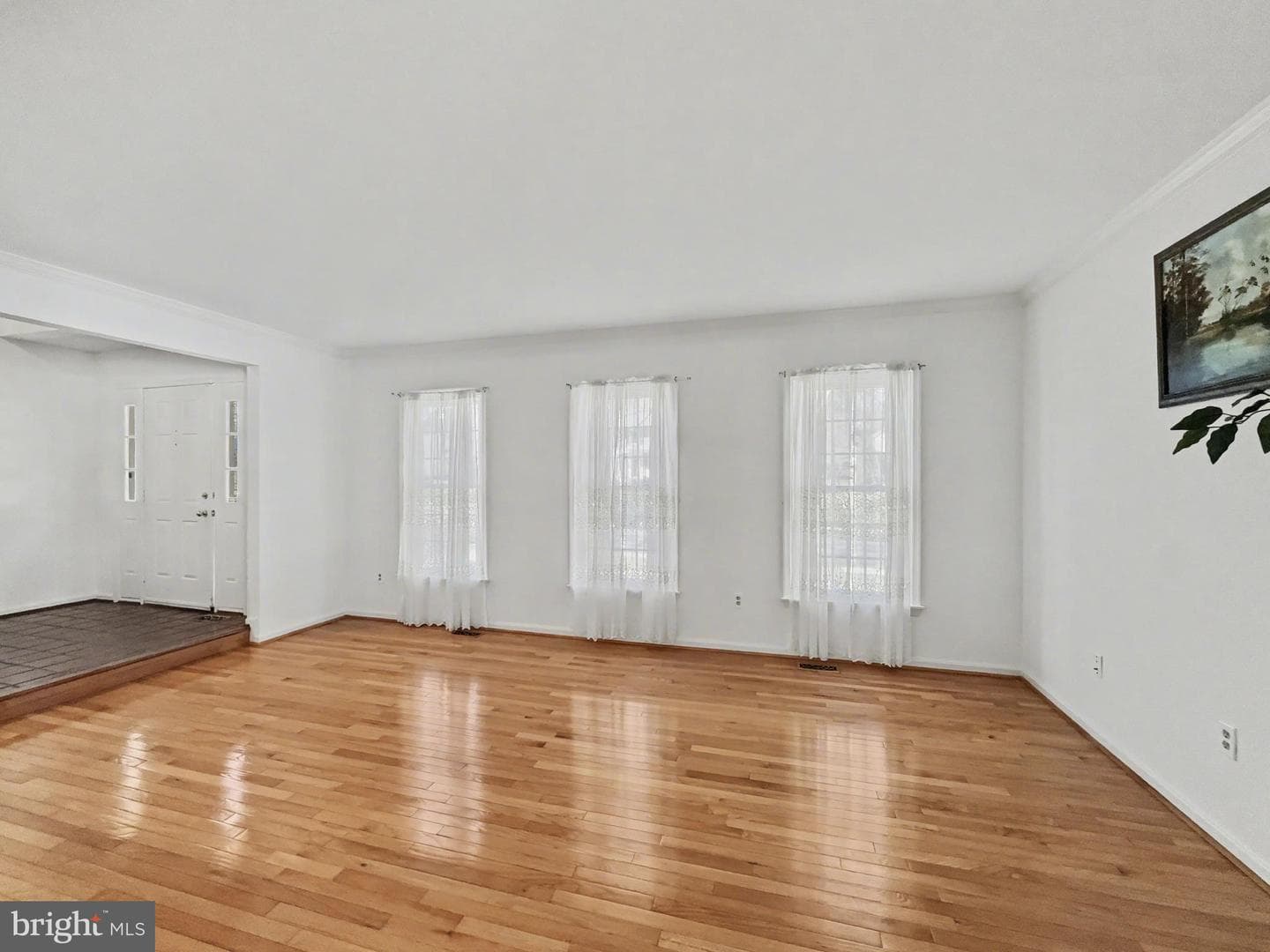 3823 Grosvenor Drive photo 8