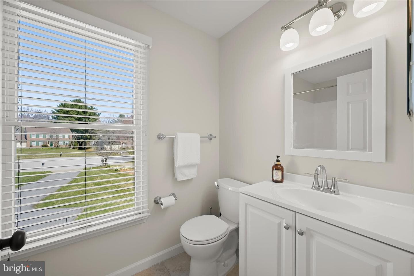 10153 Tanfield Court photo 32