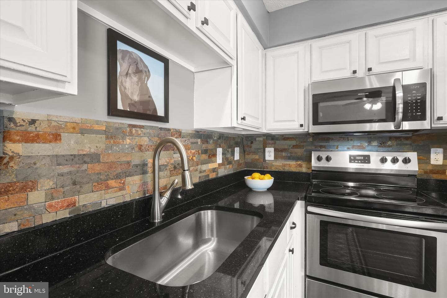 7996 Brightlight Place photo 12