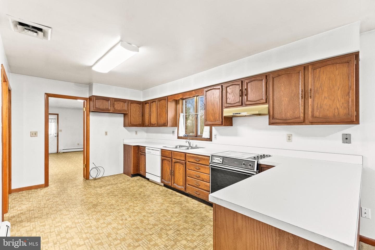 14359 Old Frederick Road photo 15