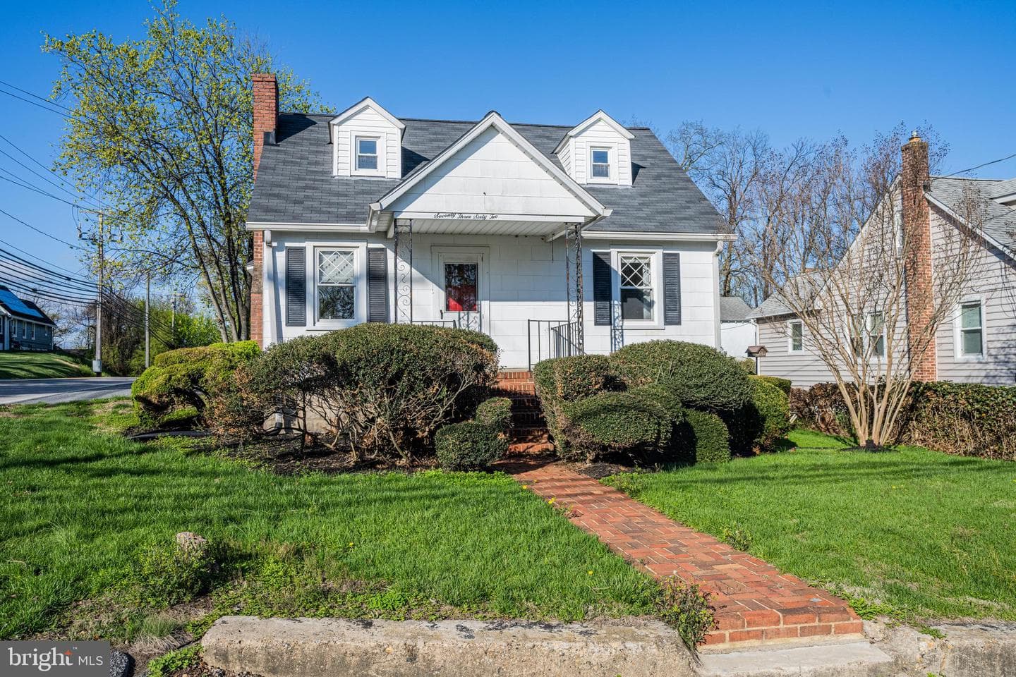 7362 Montgomery Road photo 3
